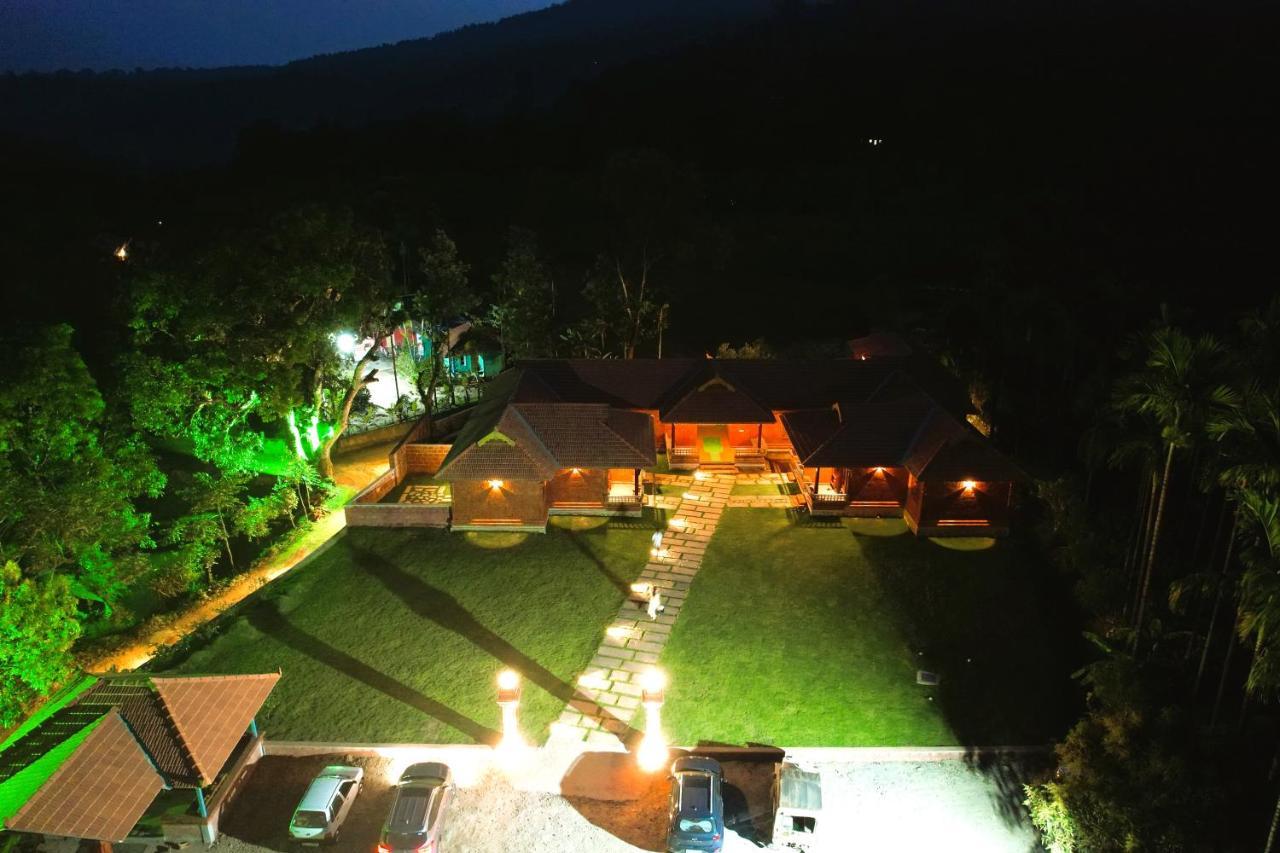 Parampara Resort By Malnadstays Kalasa Buitenkant foto