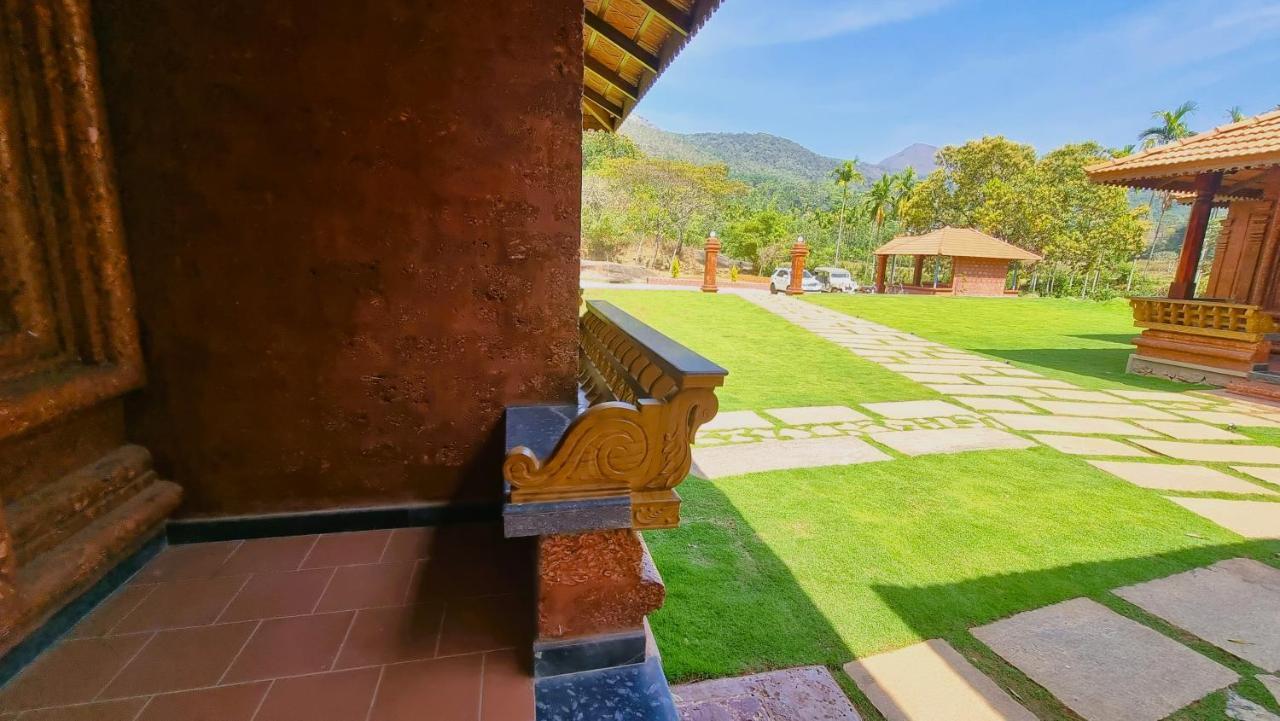 Parampara Resort By Malnadstays Kalasa Buitenkant foto